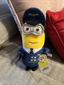 Illumination's Minions The Rise of Gru Plush Pilot Kevin Universal City Studios - Picture 1 of 5