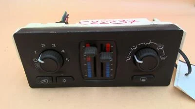 25945046 Calentador A/C Control TRAILBLAZER EXT 03 04 05 06 Foto 1 de 4