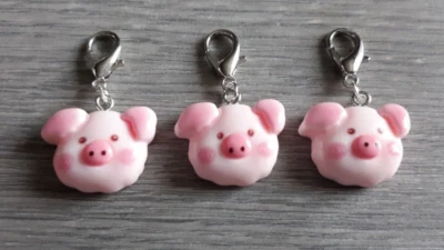 New Lot of 3 Pig Piglet Charm Crochet Knitting Stitch Markers Zipper Pulls - Image 1 of 4