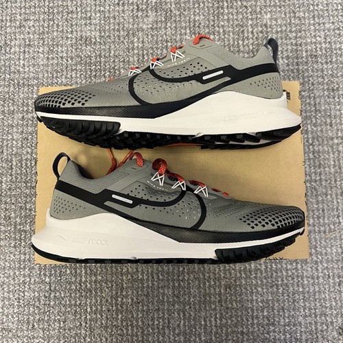 Nike React Pegasus Trail 4 Dark Stucco Nero DJ6158 007 Taglia UK 8 Nuove