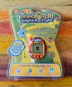 ⭐2007 Bandai Tamagotchi Connection V4.5 Originale Virtual Pet SIGILLATO IN FABBRICA RARO - Foto 1 di 3