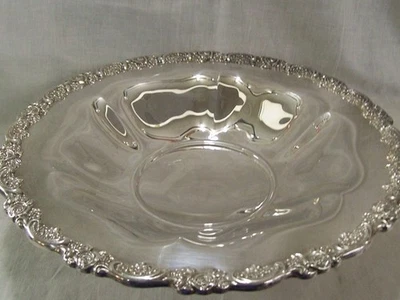 PLATEADO Tazón para servir con patas con bandeja de borde de rosa y pergamino de 12" de diámetro  Foto 1 de 2