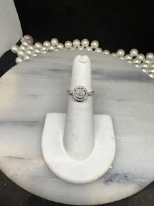10k white gold .50 Ctw Diamond ring size 5 - Picture 1 of 18
