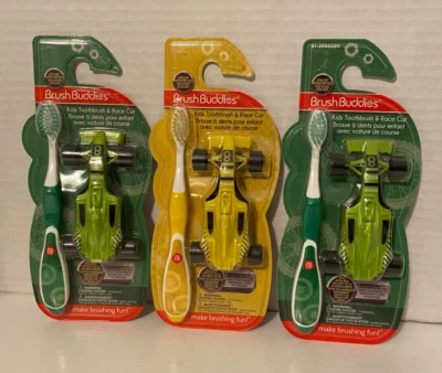 Cepillo de dientes y coche de carreras cerdas ultra suaves verde y amarillo 3 quilates Brush Buddies Foto 1 de 2