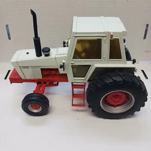 ERTL 1/16 CASE 1270 AGRI KING TRACTOR Die Cast Farm - Picture 1 of 13