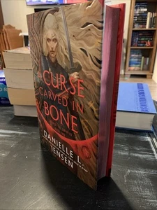 Curse Carved in Bone : Book Two of the Saga of the Unfated by Danielle L. Jensen - Foto 1 di 12