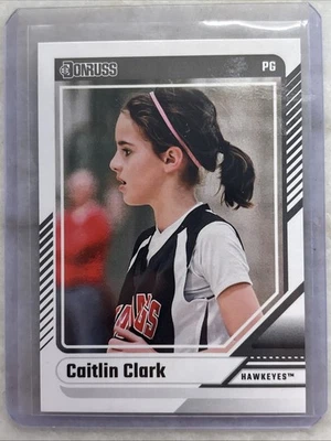 Caitlin Clark Collection 2024 Panini Donruss #17 - Iowa Hawkeyes - Image 1 of 2