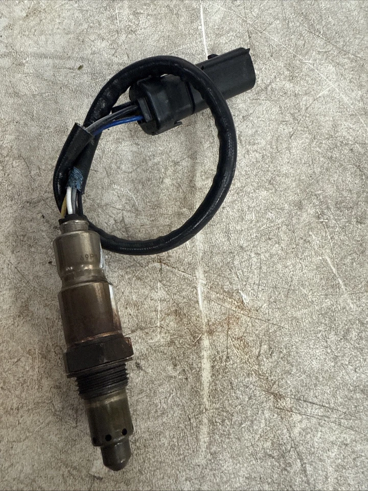 2013-2018 Cadillac ATS 2.0L Turbo Front O2 Oxygen Sensor 12652845  GMC OEM 🔥🚗 - Image 1 of 1