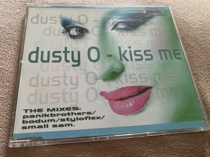 DUSTY O - KISS ME - 5 MIX CD SINGLE - Picture 1 of 1