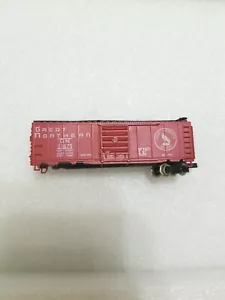N Scale Trix Great Northern #11875 Box Car with only one truck. - Picture 1 of 6
