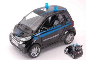 MODELLINO AUTO STATICO NEW RAY SMART FORTWO POLIZIA PENITENZIARIA SCALA 1/24 - Foto 1 di 5