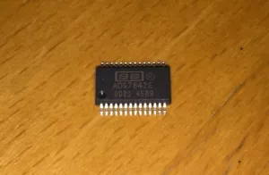 Burr-Brown ADS7842E IC 4-CHANNEL 12-BIT A/D 28-SSOP - Picture 1 of 1