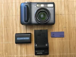 Sony CyberShot Camera DSC-S85 With Charger, battery and Memory Stick Card - Picture 1 of 8