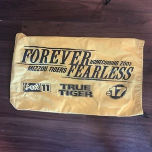 Missouri Tigers Homecoming 2003 Forever Fearless 30" gelb Promo Aufbewahrungstasche - Bild 1 von 21