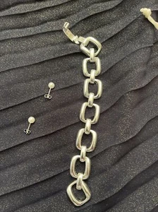 S925 Silver 0.01.5 oz silver bracelet and ear piercing - Picture 1 of 4