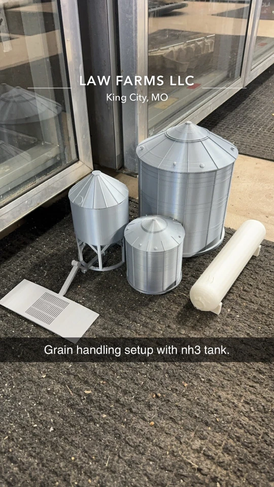 1/64 scale grain Bin Set With Pit & Nh3 Tank - Image 1 of 1