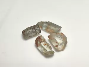 Facettenqualität sauber natürlicher grüner Beryll roher Edelstein 25 Karat 6,2 kt Durchschnittsgröße - Bild 1 von 4