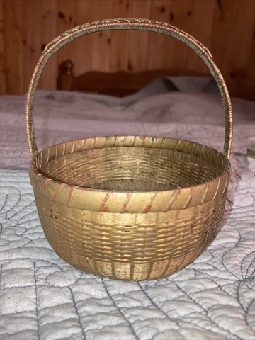 Vintage Metal Woven Basket with Bale 4.5”D 5.25”H Cover