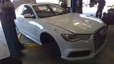 Espejo retrovisor izquierdo usado se adapta a: Audi A6 2017 carcasa pintada eléctrica opción plegable eléctrica Foto 1 de 4