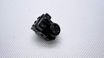 Interruptor de espejo retrovisor exterior puerta delantera izquierda Nissan Versa 2020-2025 255705Ra0A OEM Foto 1 de 4