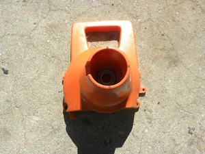 Tanaka Trimmer Lüftergehäuse #1120098080 passend für TPE-250  - Bild 1 von 2