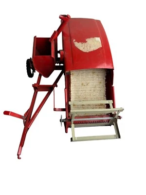 VTG Carter Tru Scale Combine 1:16 Scale Metal Farm Toy - Image 1 of 4