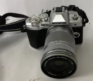 Olympus OM-D E-M10 Mark III 20.3MP Camera w/40-150mm Lens - Picture 1 of 7