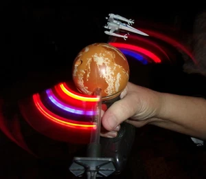 STAR WARS X WING AND TIE FIGHTER - SE ILUMINA - RARO - ÚNICO - Imagen 1 de 7