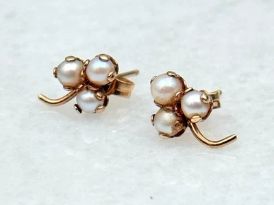 Aretes vintage de oro amarillo de 14 quilates con perlas de trébol de 3 hojas Foto 1 de 3