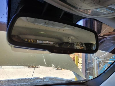 Used Front Center Interior Rear View Mirror fits: 2018 Jeep Renegade automatic d - Image 1 of 4