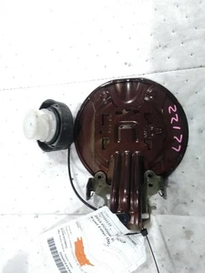 Puerta de llenado de combustible usada se adapta a: camioneta Ram Dodge 1500 2015 grado A - Imagen 1 de 9