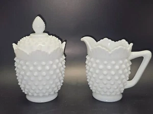 Juego de crema de vidrio de leche Hobnail vintage y azúcar cubierto blanco retro coleccionable - Imagen 1 de 13