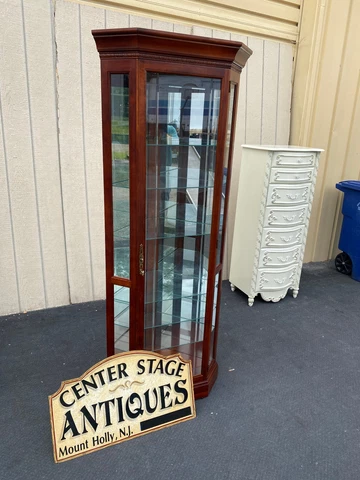 64480  HOWARD MILLER CLAREMONT Curio Corner Curio Cabinet Cover