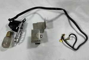 Máquina de coser Singer Stylist 534 - Conjunto de luz de lámpara de repuesto - Imagen 1 de 18