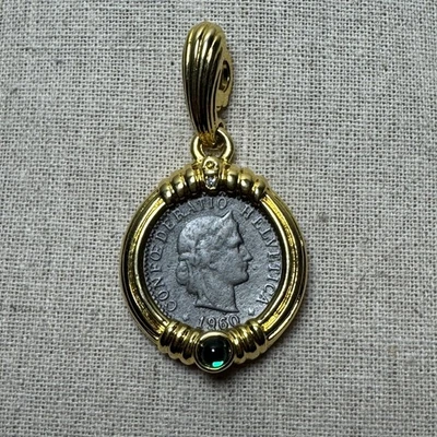 Potenciador de monedas suizas vintage Nolan Miller tono dorado firmado cabujón verde 1960 Foto 1 de 4