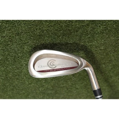 Cleveland Classic Collection Women's Flex 37" Golf 6 Iron RH / 1E-S862 - Image 1 of 4