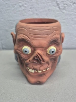 Porta latas de cerveza vintage años 90 HBO Tales From The Crypt Keeper Koozie BUD  Foto 1 de 4