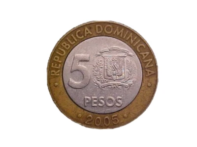 2005 Dominican Republic 5 Pesos KM# 89 Bi-metallic -Very Nice Circ!-c3939xux - Image 1 of 2