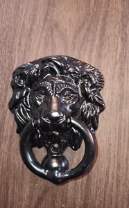 Llamador de puerta cabeza de león de hardware exclusivo capa de polvo negro - Imagen 1 de 1