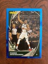 2020 Panini Sticker & Card Collection Blue Foil /299 Giannis Antetokounmpo #15