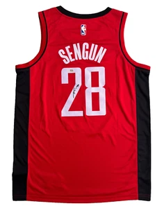 ALPEREN SENGUN signed handsigniert HOUSTON ROCKETS Trikot mit COA PSA DNA AO78464 - Bild 1 von 3