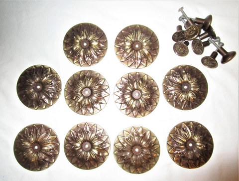 Antique-look bronze color, metal flower knobs w/backplate for dresser set of 10 Cover