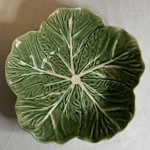 Bordallo Pinheiro Kohlgeschirr 9" Servierschüssel - Bild 1 von 3