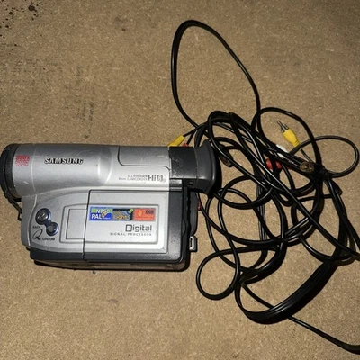 Samsung SCL906 Hi8 NTSC Video Camera Camcorder UNTESTED - Image 1 of 4