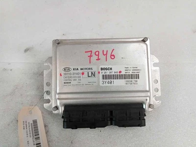 391103Y401 centralina motore per KIA CARNIVAL II (FL) 2001 521610 - Immagine 1 di 4