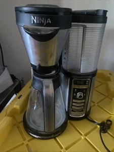 Ninja - Coffee Bar Brewer CF081 with Glass Carafe - Stainless Steel/Black - Picture 1 of 3