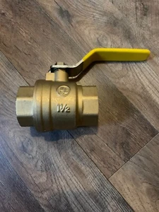 1-1/2" Brass Ball Valve Full Port NPT Female UL Listed 600 WOG - Picture 1 of 3