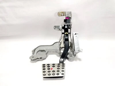 12-17 AUDI A7 QUATTRO FRONT LEFT BRAKE STOP PEDAL W/ BRACKET SUPPORT OEM - Image 1 of 4