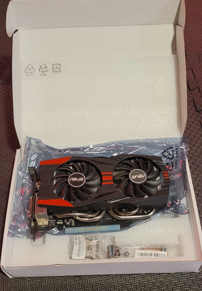 ASUS GTX760-DC2OC-2GD5 GeForce 2GB GDDR5 Graphics Card GPU - Image 1 of 3