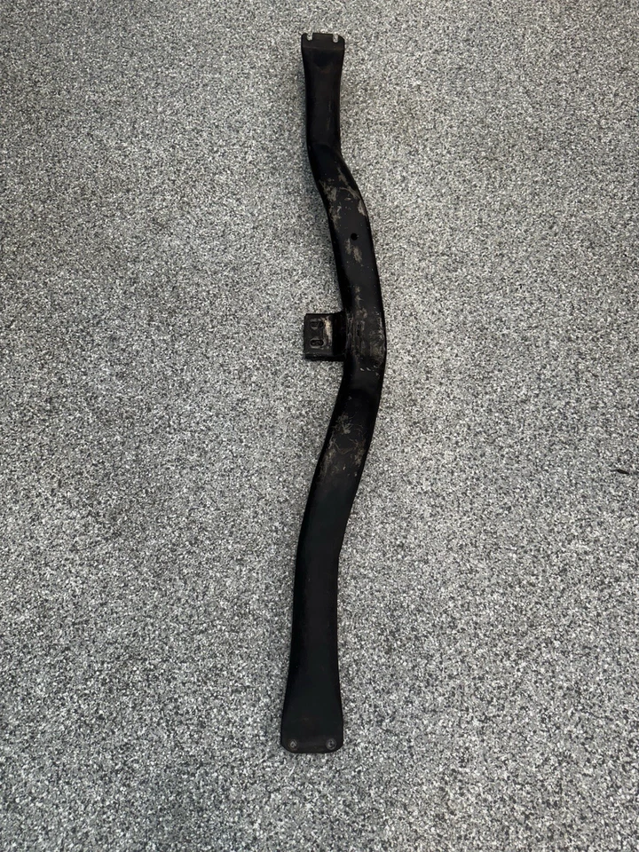 1967 Chevrolet Chevelle transmissão Cross Member - Imagem 1 de 1